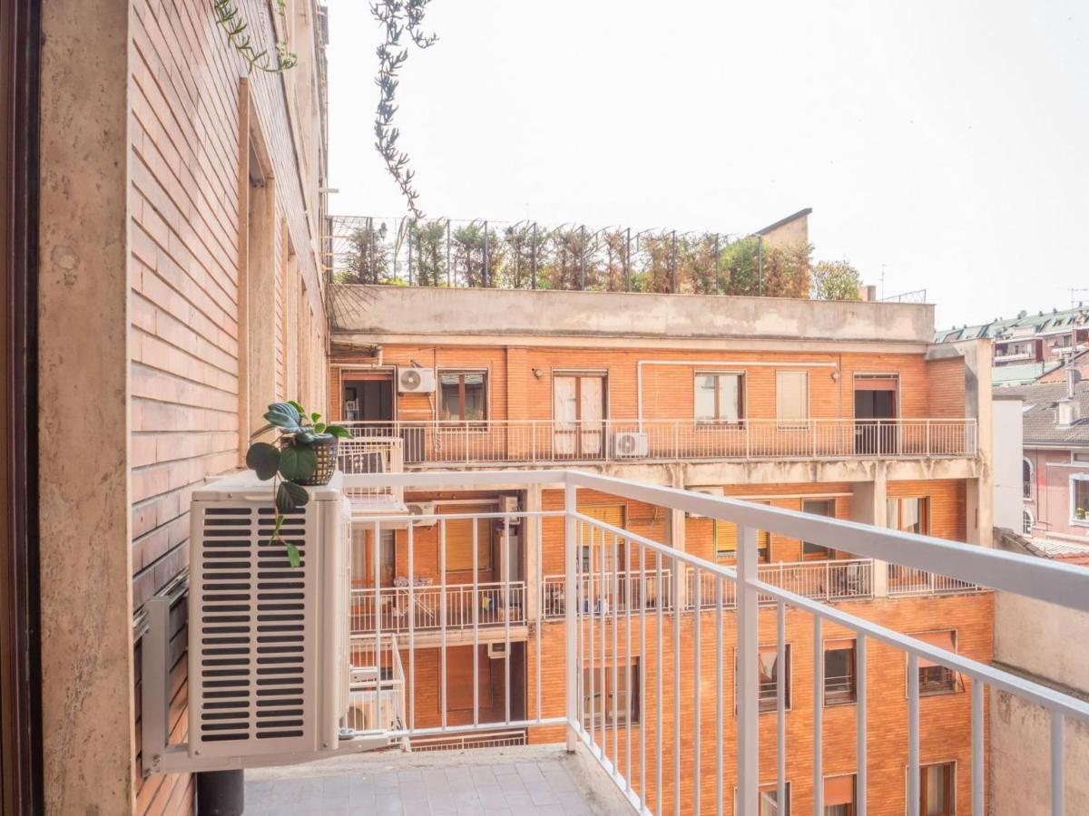 The Best Rent - Modern Apartment Near Corso Buenos Aires — Photos 1